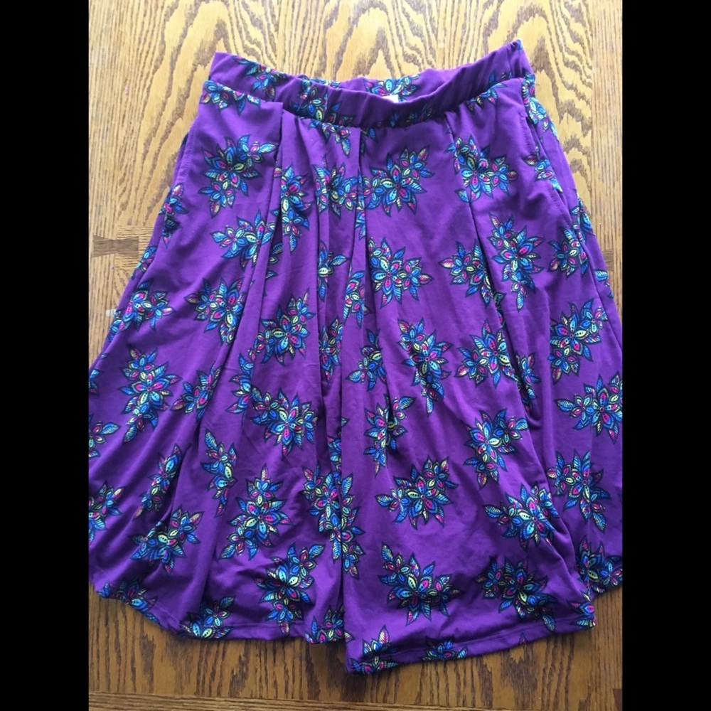 LuLaRoe large Madison skirt